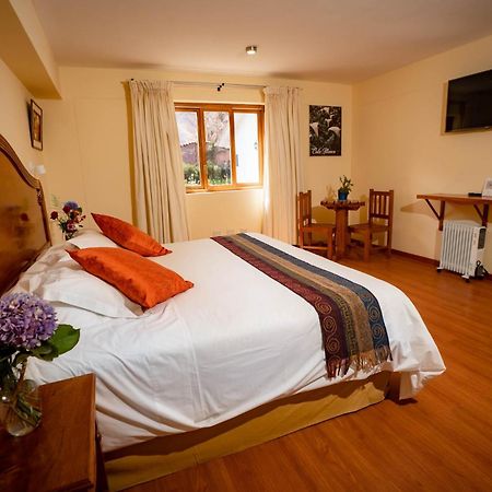 Hotel Agustos Urubamba Bagian luar foto