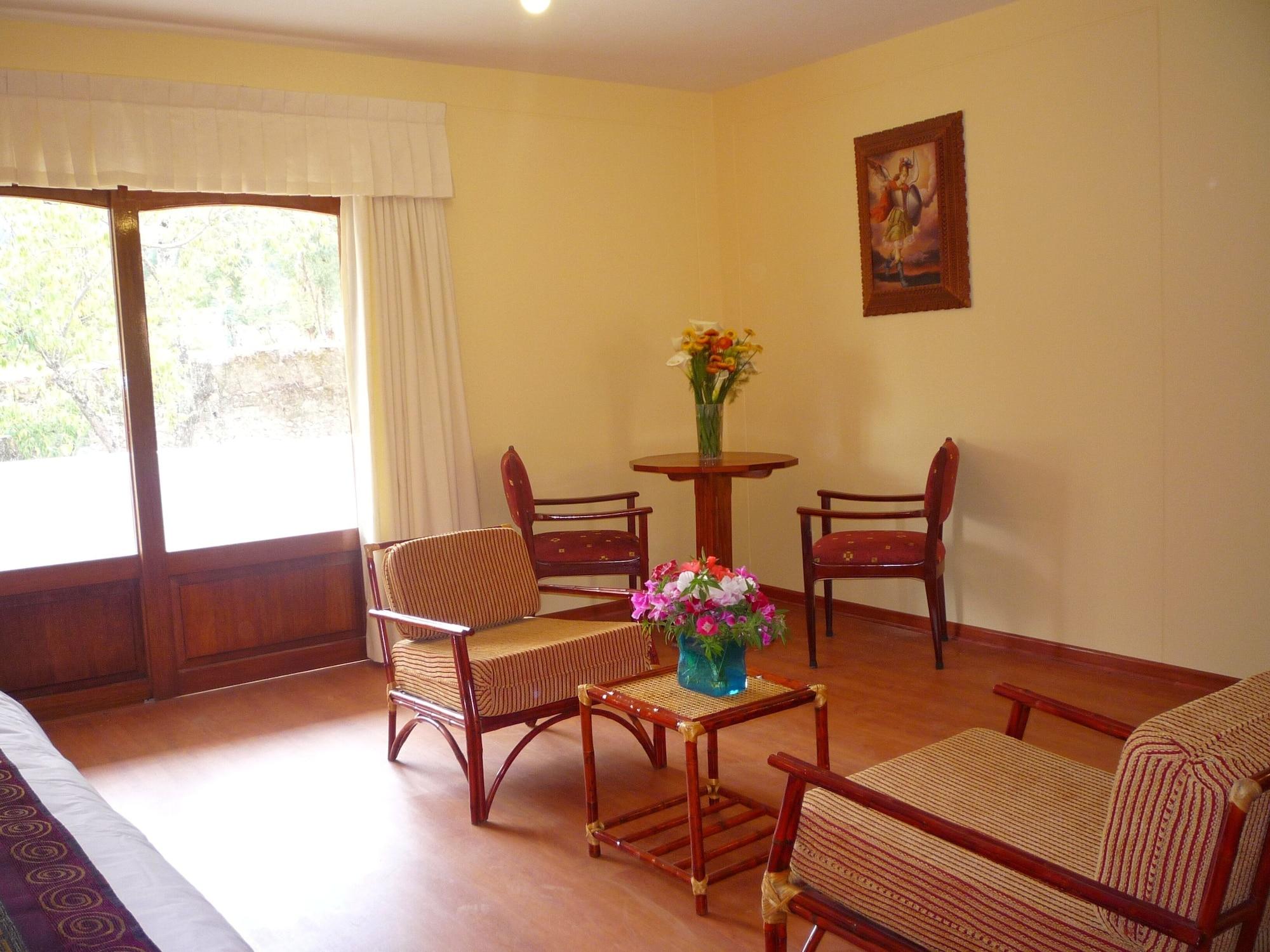 Hotel Agustos Urubamba Bagian luar foto