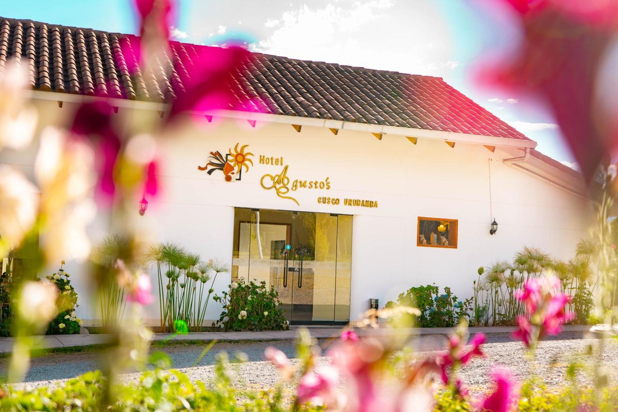 Hotel Agustos Urubamba Bagian luar foto