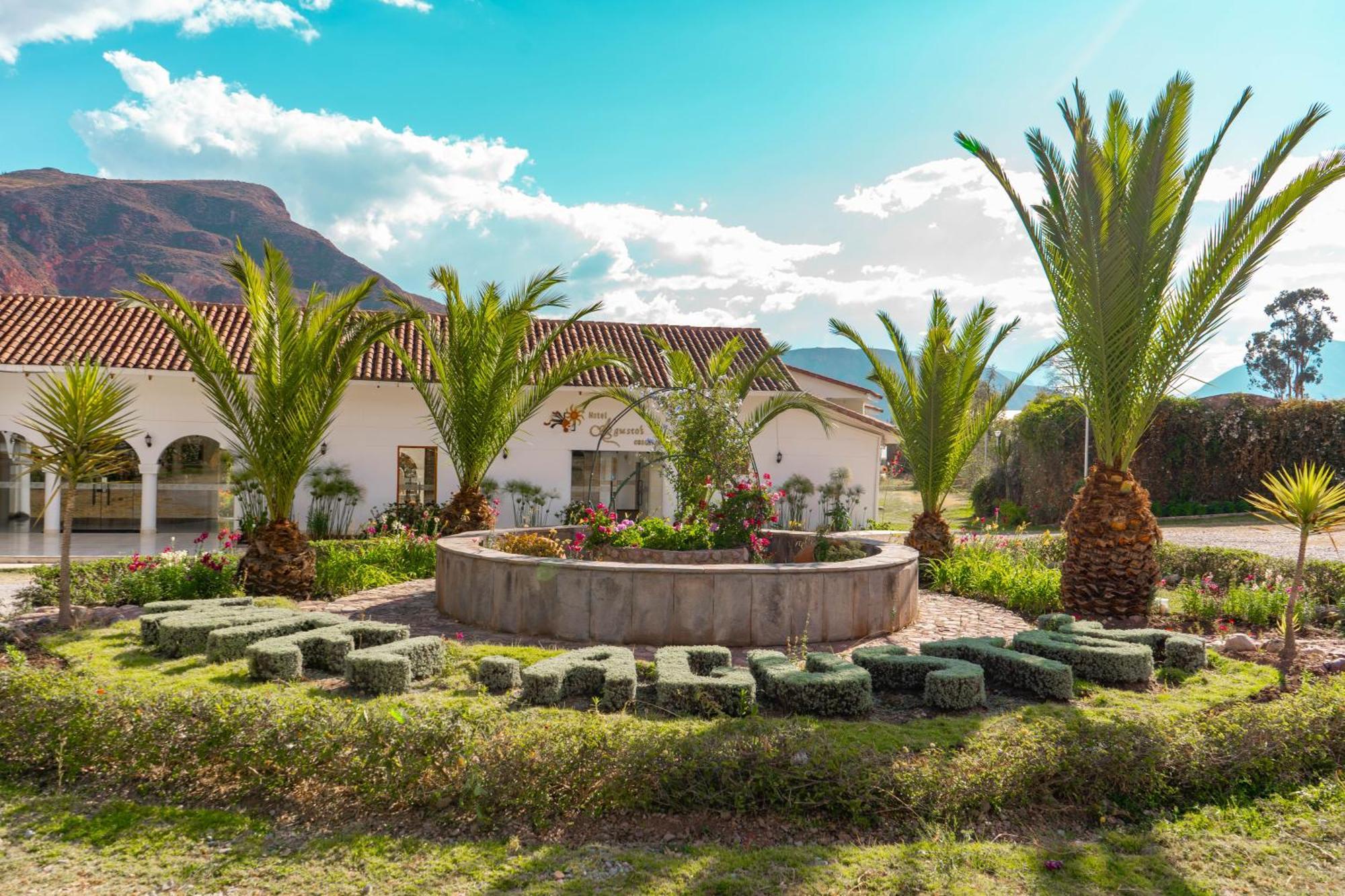 Hotel Agustos Urubamba Bagian luar foto