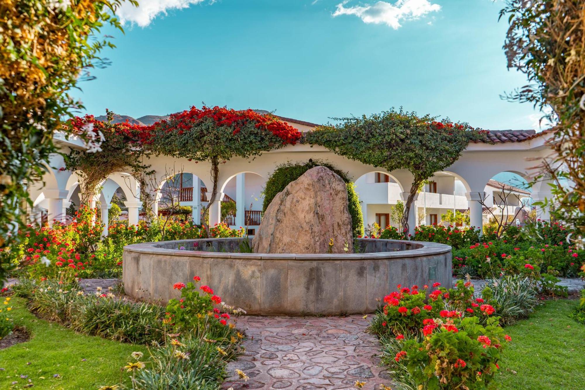 Hotel Agustos Urubamba Bagian luar foto
