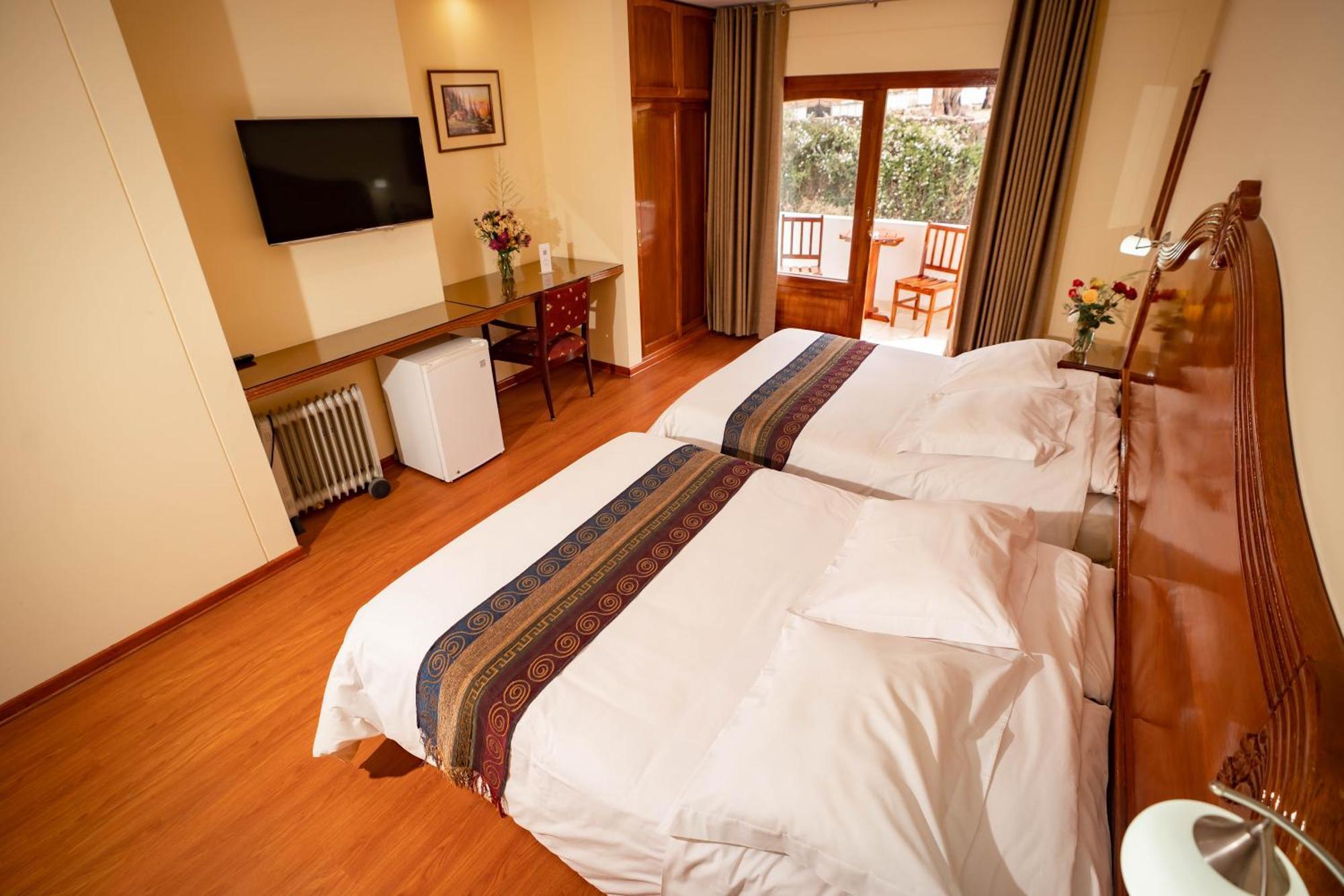Hotel Agustos Urubamba Bagian luar foto