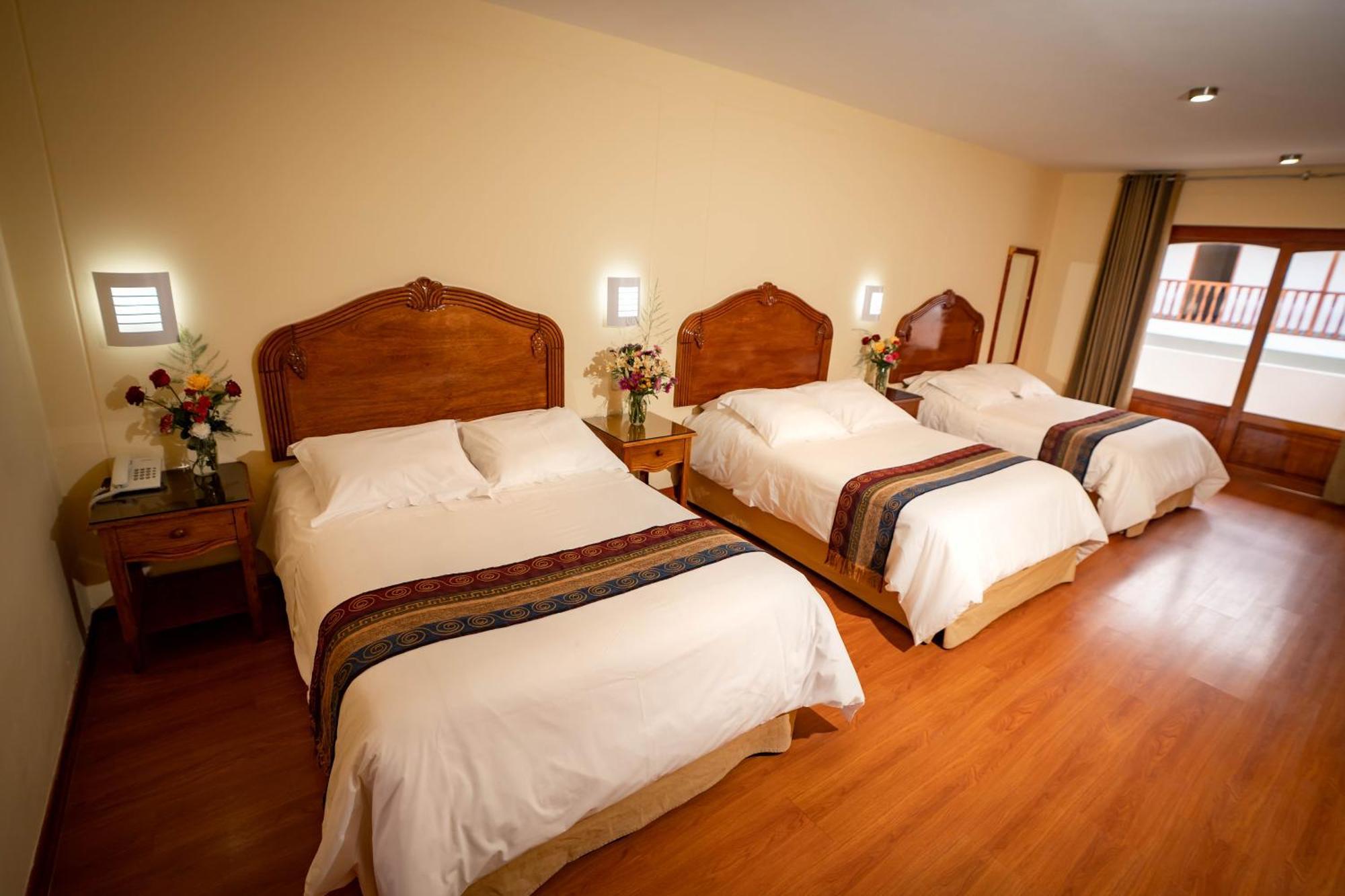 Hotel Agustos Urubamba Bagian luar foto