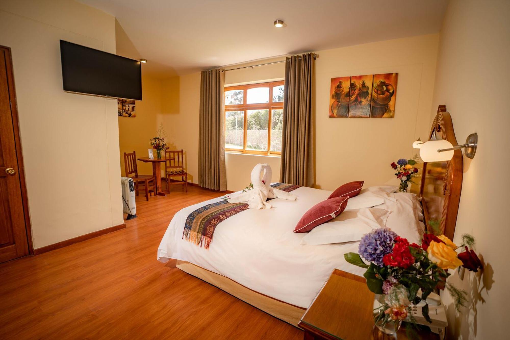 Hotel Agustos Urubamba Bagian luar foto